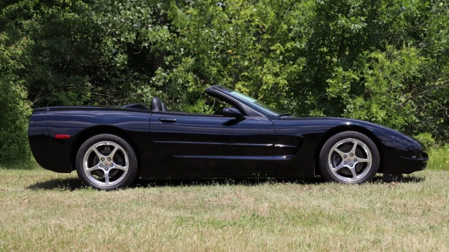 2000 Chevrolet Corvette C5 - Image 2 of 31