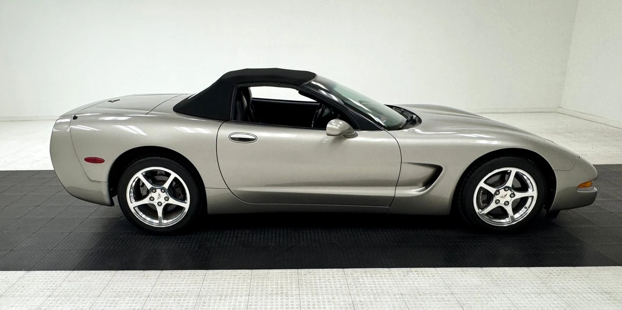 2000 Chevrolet Corvette C5 - Image 9 of 12