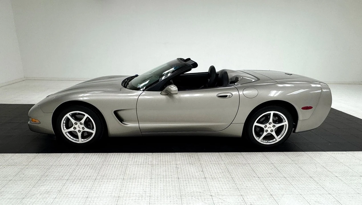 2000 Chevrolet Corvette C5 - Image 4 of 21