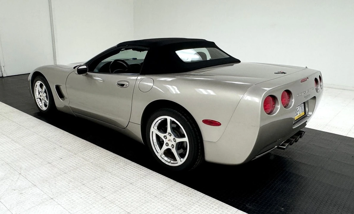 2000 Chevrolet Corvette C5 - Image 5 of 21