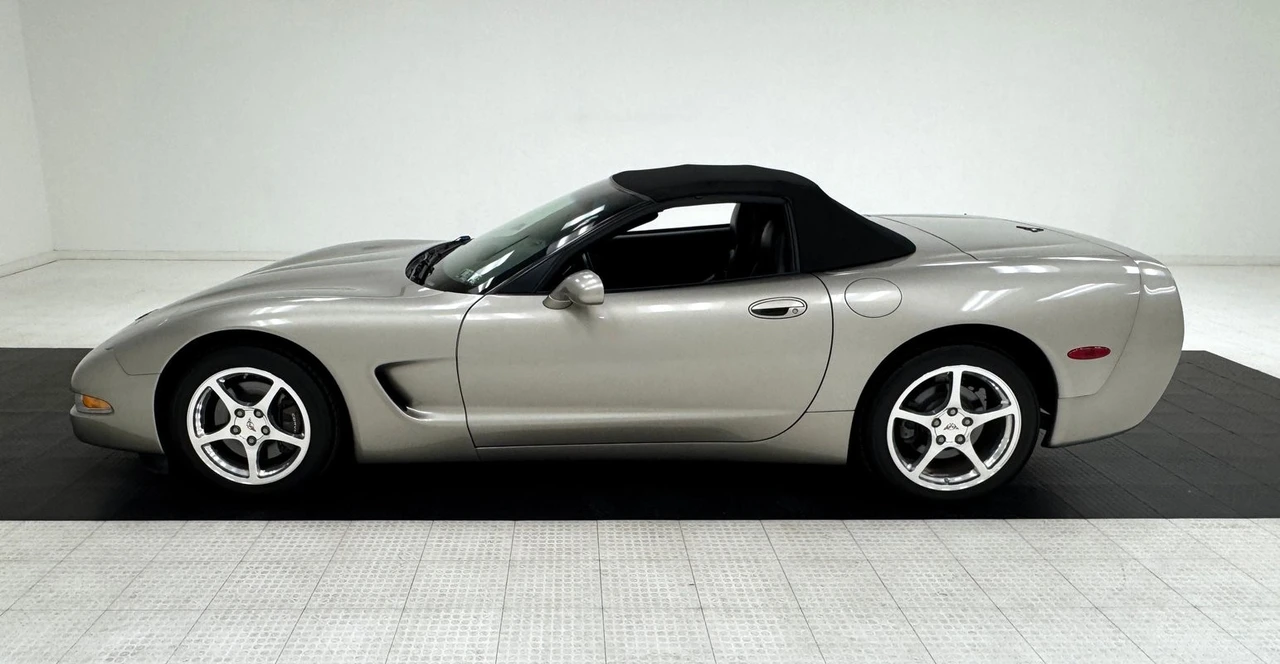2000 Chevrolet Corvette C5 - Image 3 of 12