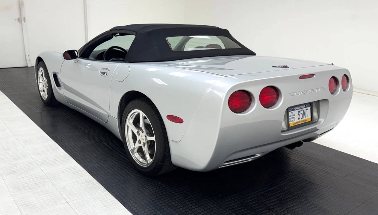 2000 Chevrolet Corvette C5 - Image 5 of 31