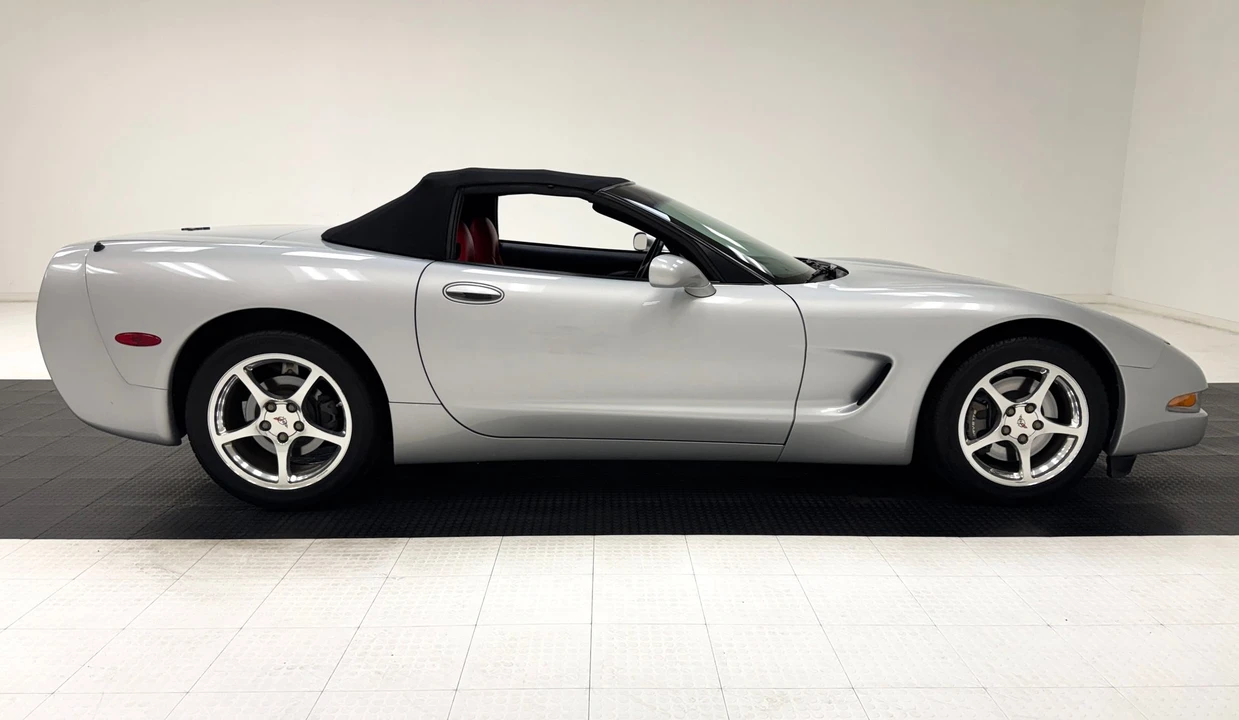 2000 Chevrolet Corvette C5 - Image 9 of 31
