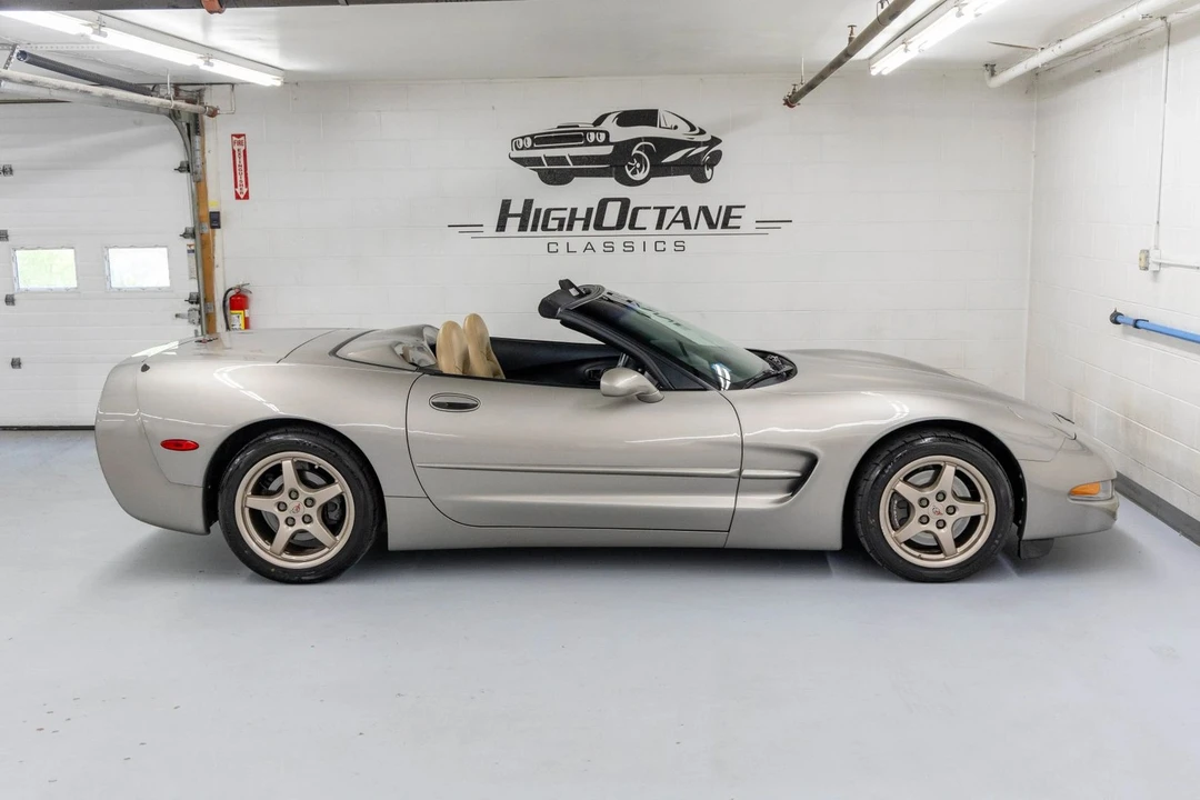 2000 Chevrolet Corvette C5 - Image 5 of 31