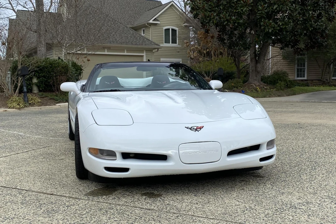 2000 Chevrolet Corvette C5 - Image 2 of 25
