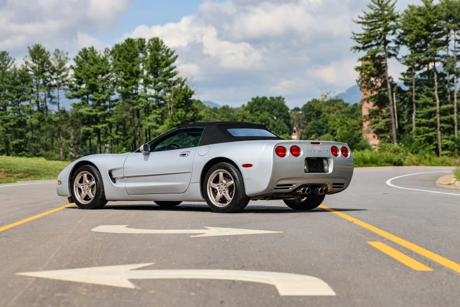 2000 Chevrolet Corvette C5 - Image 2 of 31