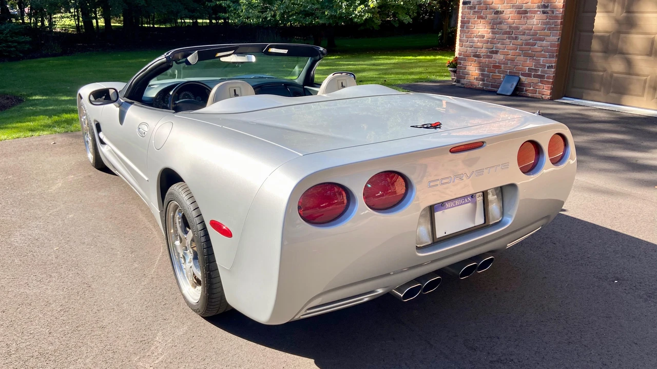 2000 Chevrolet Corvette C5 - Image 10 of 31