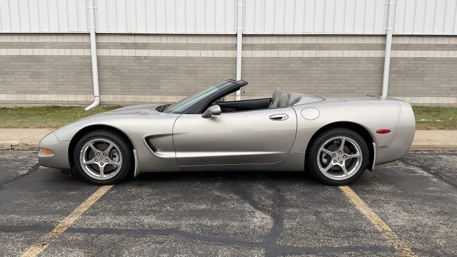 2000 Chevrolet Corvette C5 - Image 2 of 12