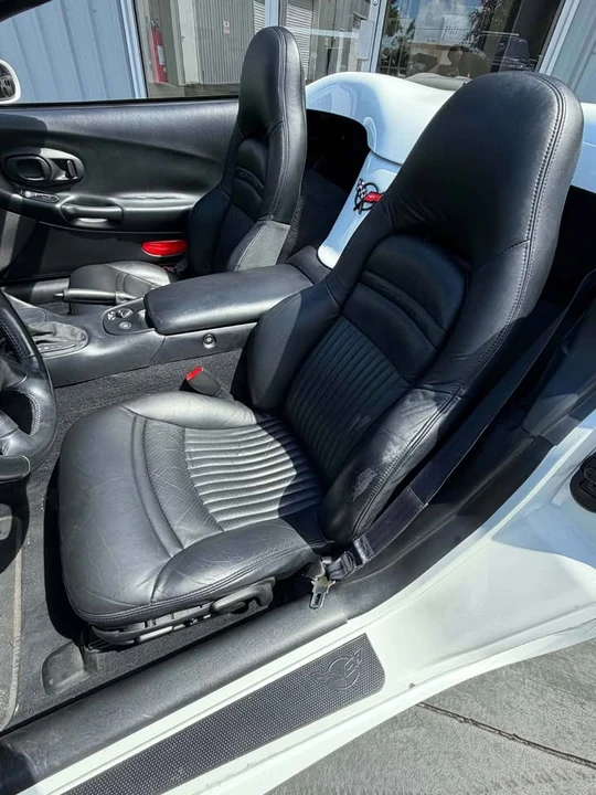 2000 Chevrolet Corvette C5 - Image 7 of 10