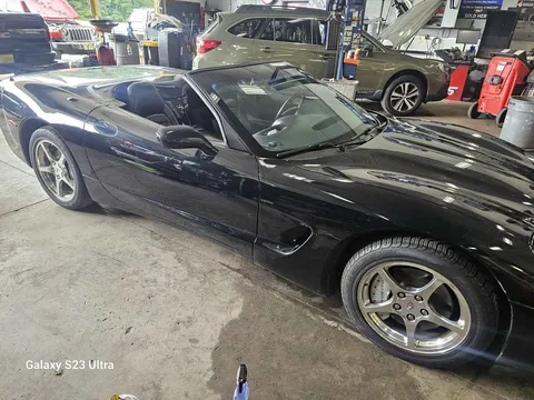 2000 Chevrolet Corvette Convertible 2D