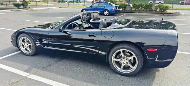2000 Chevrolet Corvette Convertible 2D