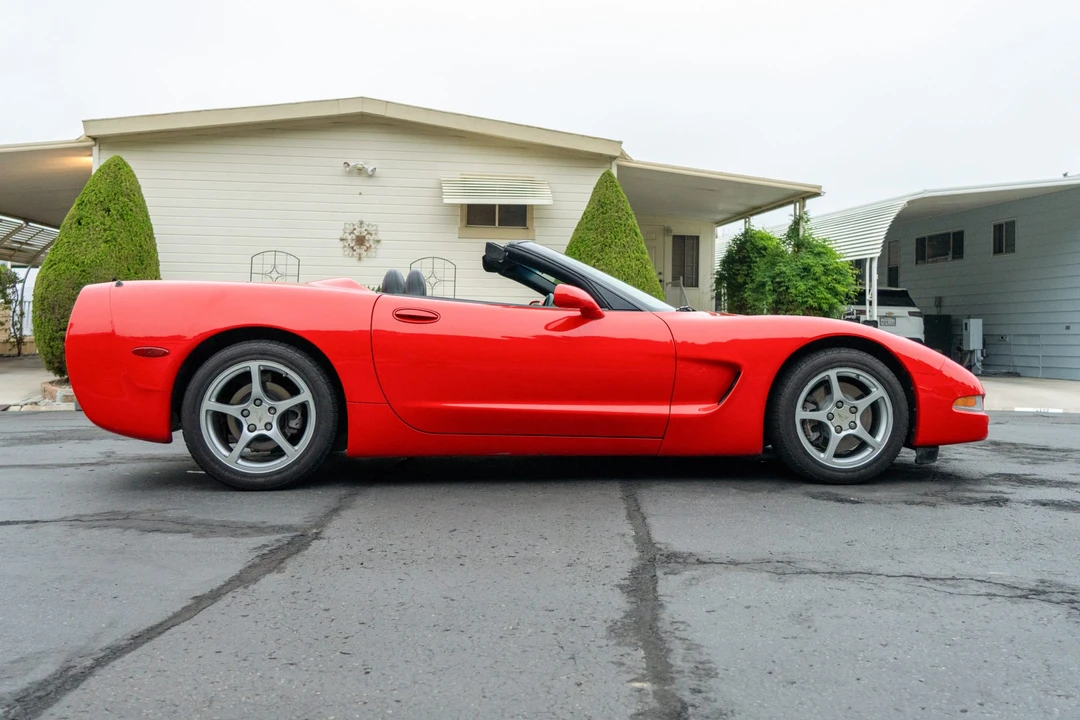 2000 Chevrolet Corvette C5 - Image 3 of 31