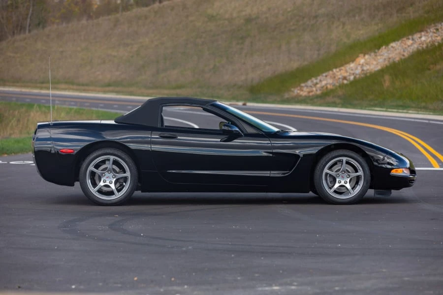 2000 Chevrolet Corvette C5 - Image 2 of 31