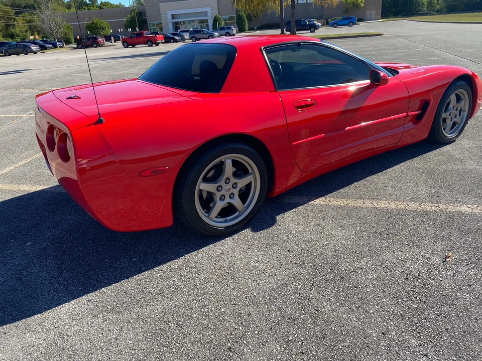 2000 Chevrolet Corvette C5 - Image 11 of 31