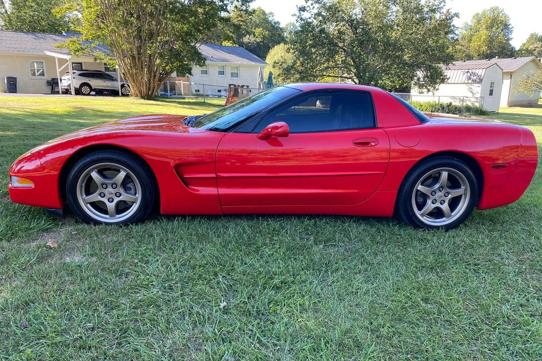 2000 Chevrolet Corvette C5 - Image 3 of 31
