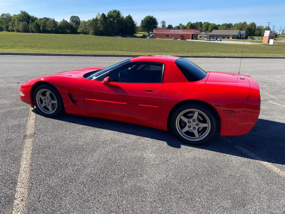 2000 Chevrolet Corvette C5 - Image 8 of 31