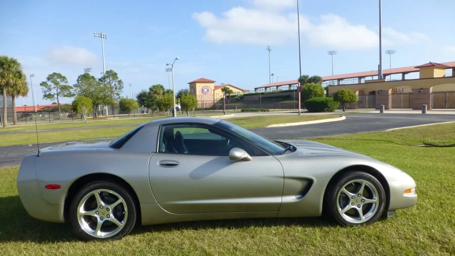 2000 Chevrolet Corvette C5 - Image 2 of 5