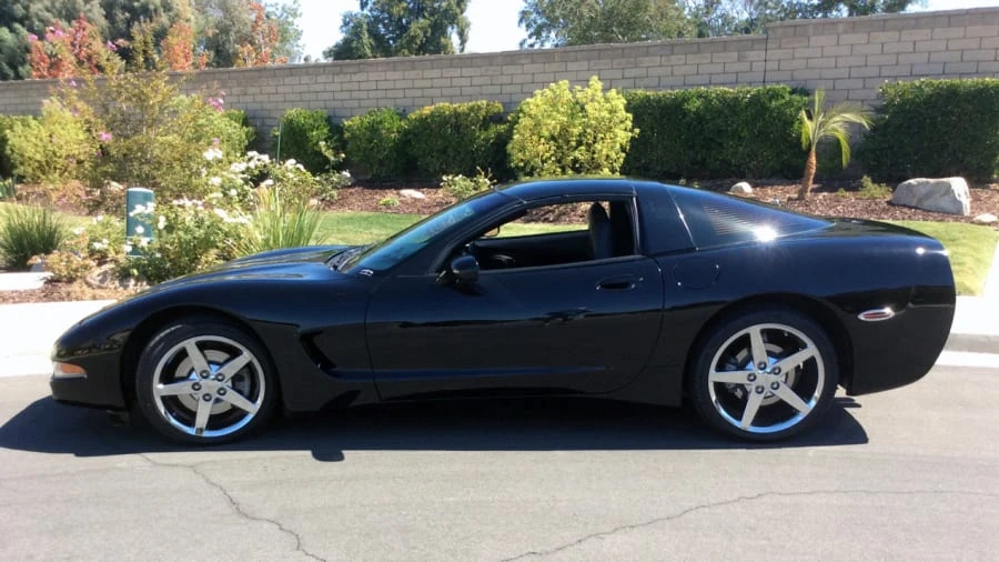 2000 Chevrolet Corvette C5 - Image 2 of 9