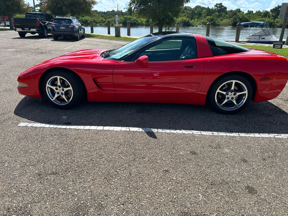 2000 Chevrolet Corvette C5 - Image 8 of 31