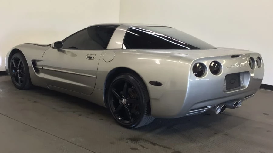 2000 Chevrolet Corvette C5 - Image 2 of 18