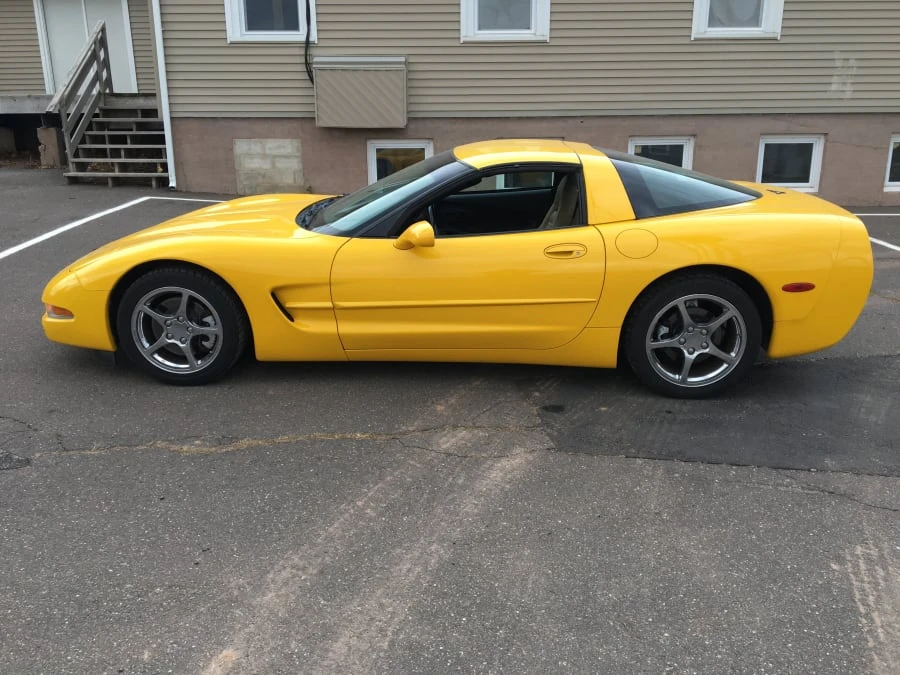 2000 Chevrolet Corvette C5 - Image 2 of 10