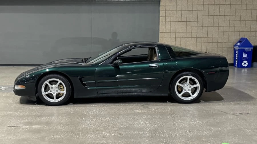 2000 Chevrolet Corvette C5 - Image 2 of 9