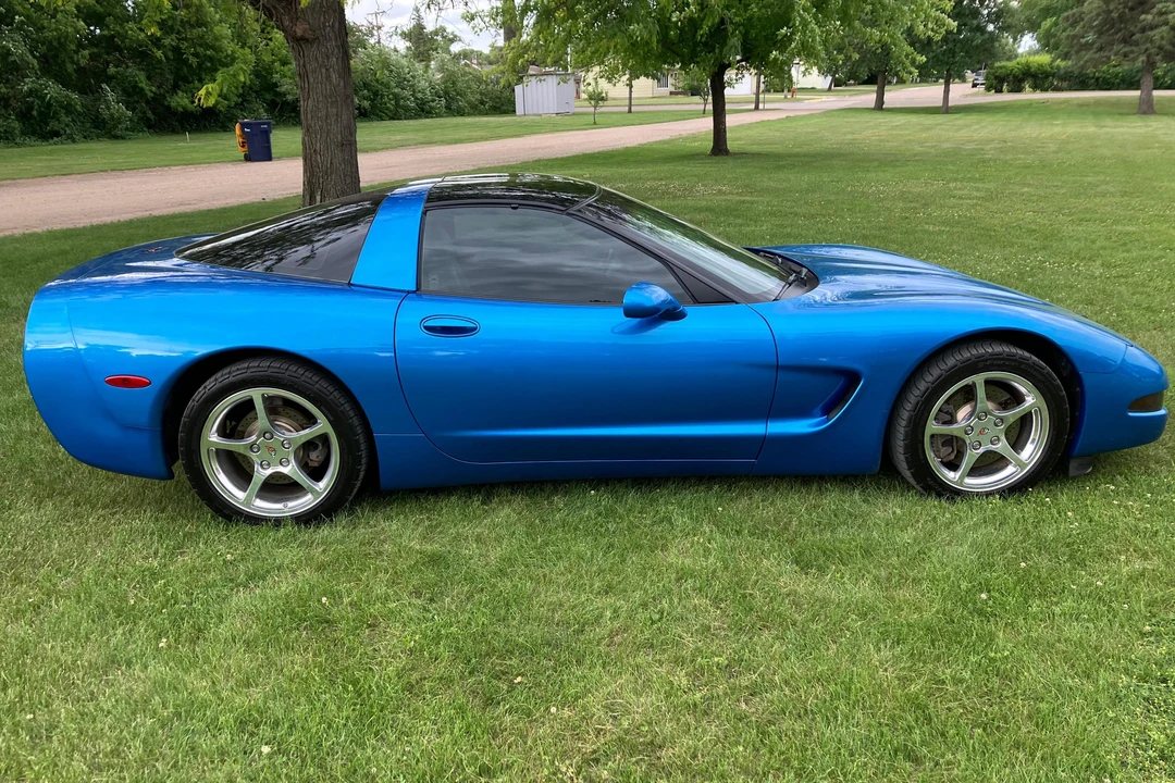 2000 Chevrolet Corvette C5 - Image 3 of 31