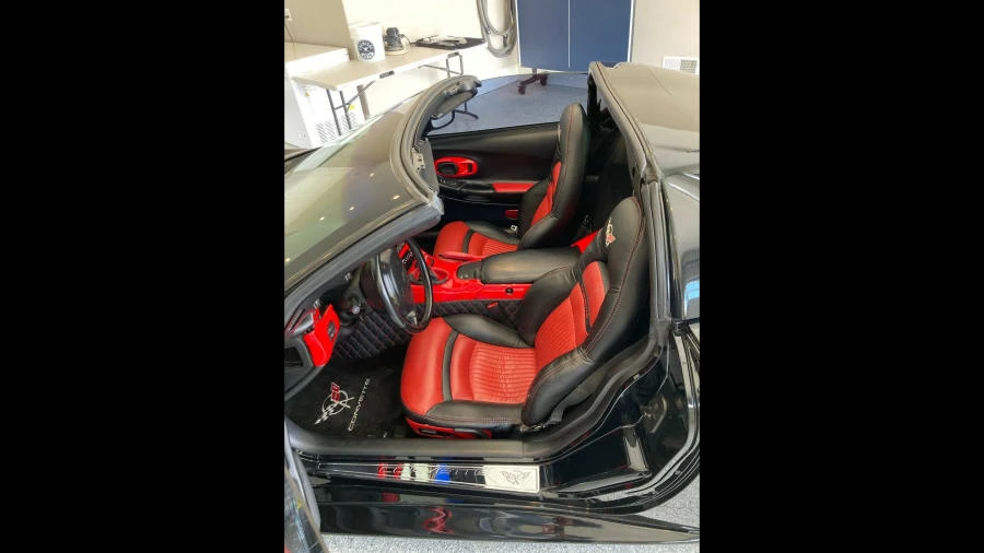 2000 Chevrolet Corvette C5 - Image 3 of 10