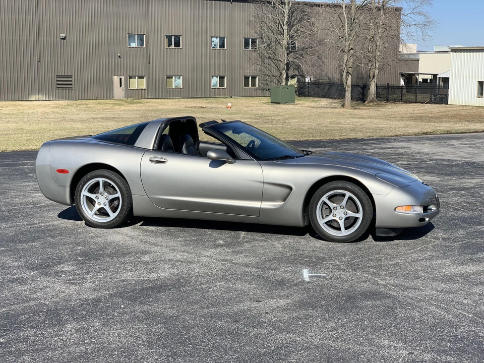 2000 Chevrolet Corvette C5 - Image 23 of 31