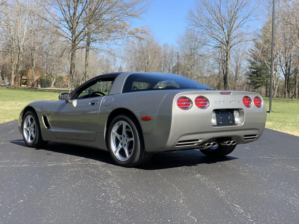 2000 Chevrolet Corvette C5 - Image 19 of 31