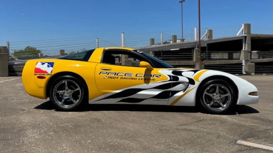 2000 Chevrolet Corvette C5 - Image 2 of 29