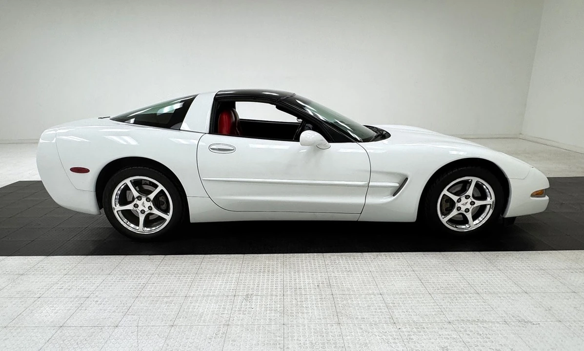 2000 Chevrolet Corvette C5 - Image 6 of 31