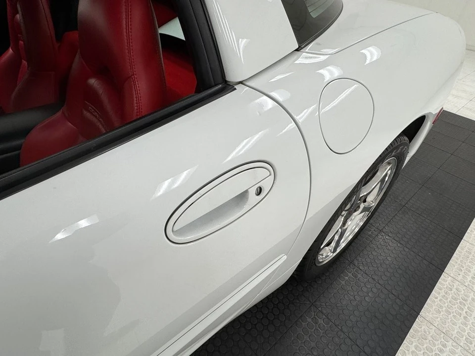 2000 Chevrolet Corvette C5 - Image 16 of 31