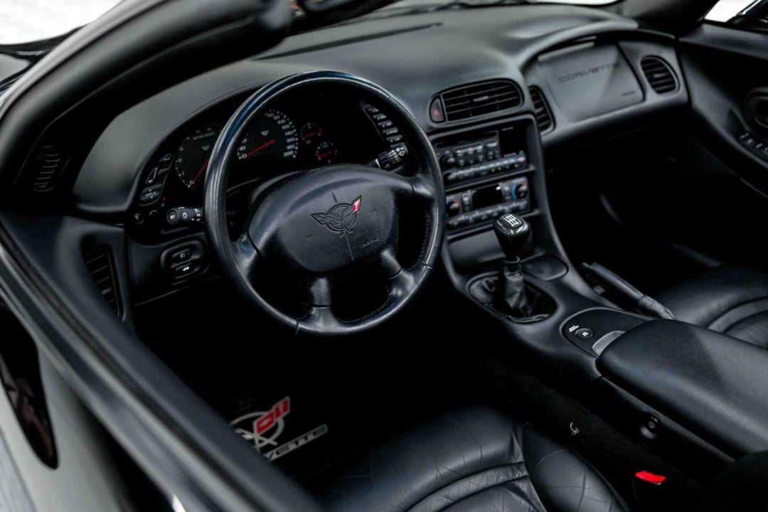 2000 Chevrolet Corvette C5 - Image 2 of 31
