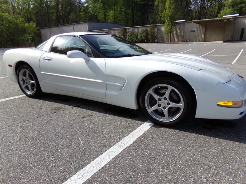 2000 Chevrolet Corvette C5 - Image 5 of 31