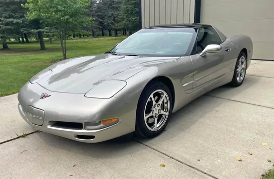 2000 Chevrolet Corvette Coupe 2D