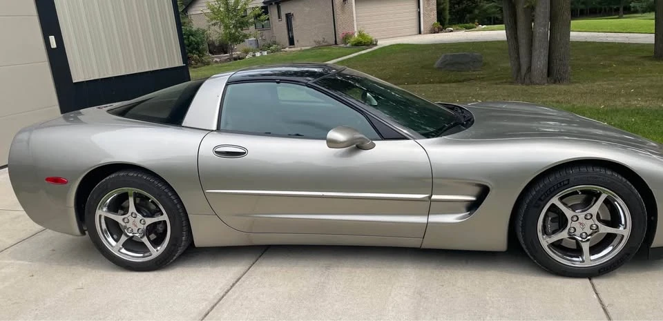 2000 Chevrolet Corvette C5 - Image 5 of 10