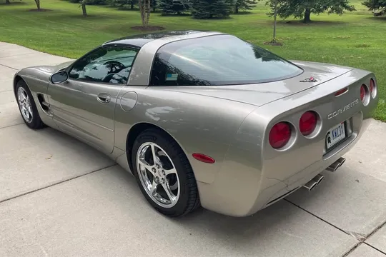 2000 Chevrolet Corvette C5 - Image 3 of 10