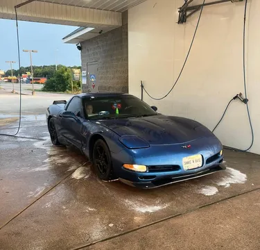 2000 Chevrolet Corvette C5 - Image 2 of 15