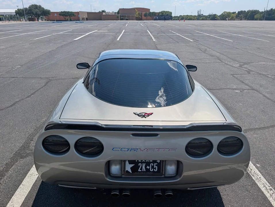 2000 Chevrolet Corvette C5 - Image 2 of 5
