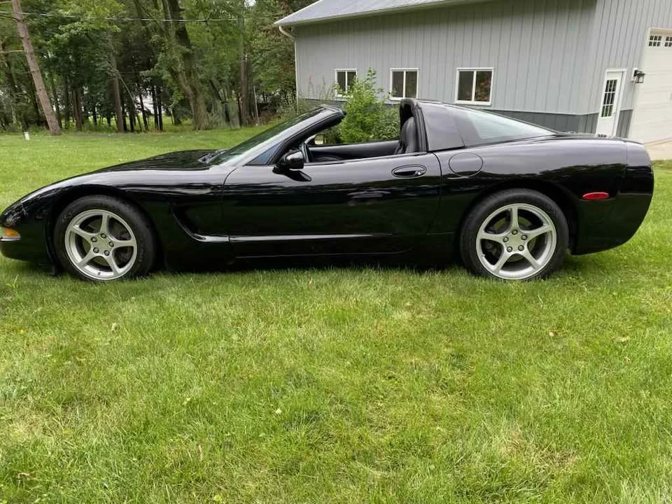 2000 Chevrolet Corvette C5 - Image 3 of 8