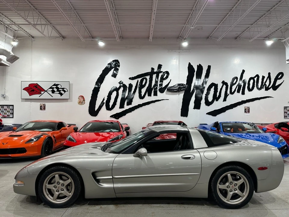 2000 Chevrolet Corvette C5 - Image 2 of 11