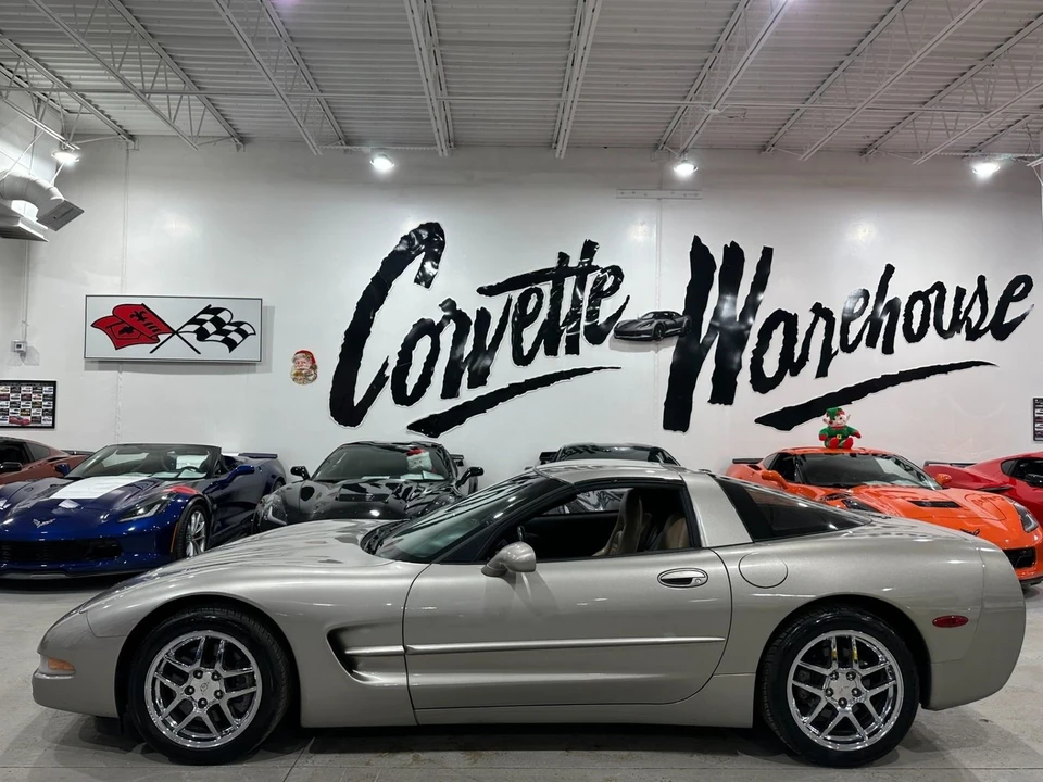 2000 Chevrolet Corvette C5 - Image 2 of 11
