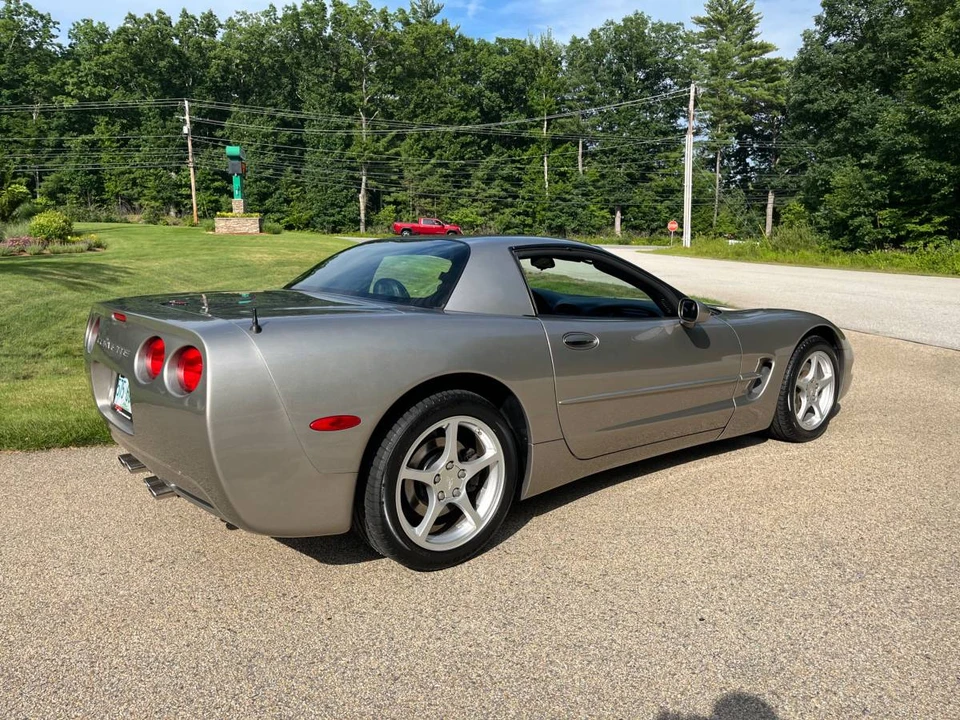 2000 Chevrolet Corvette C5 - Image 4 of 24