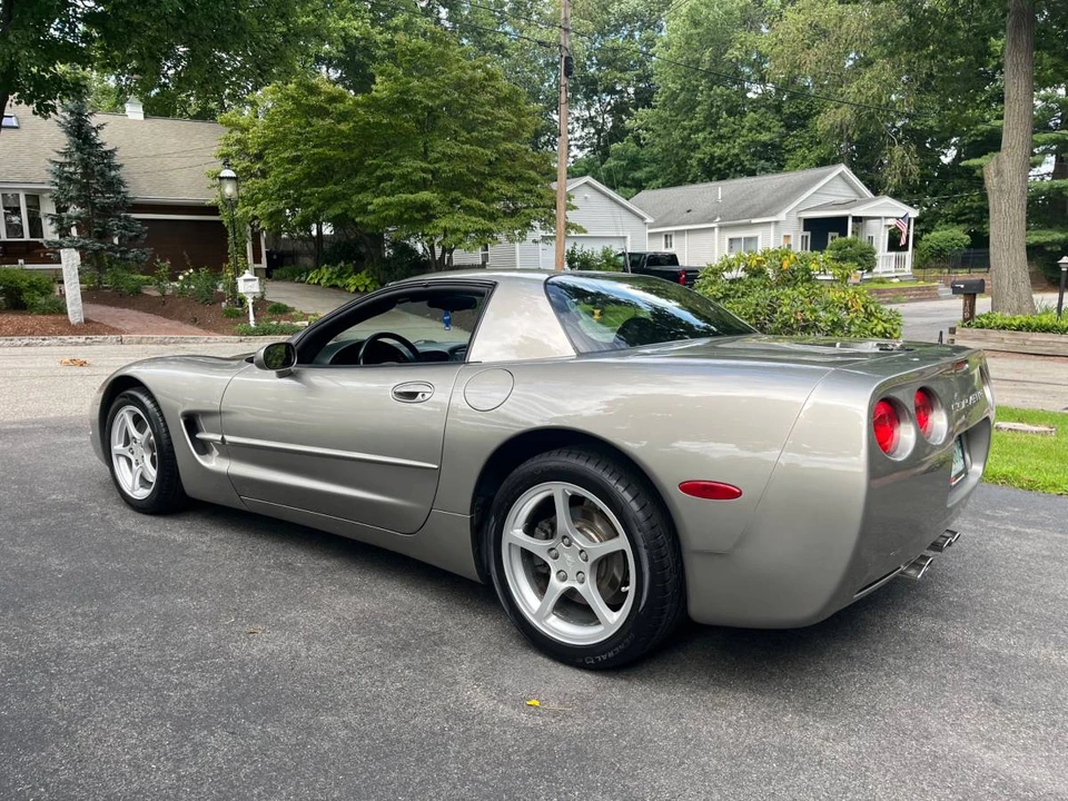 2000 Chevrolet Corvette C5 - Image 10 of 24