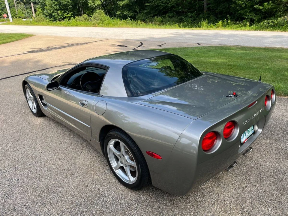 2000 Chevrolet Corvette C5 - Image 9 of 24