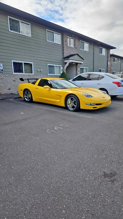 2000 Chevrolet Corvette C5 - Image 1 of 2