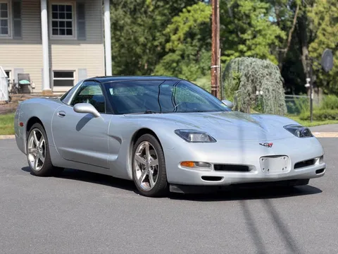 2000 Chevrolet Corvette C5 - Image 2 of 19