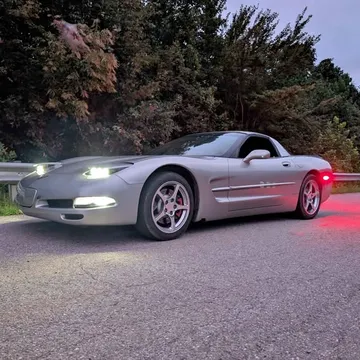 2000 Chevrolet Corvette Hatchback Coupe 2D