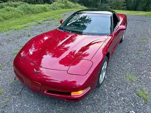 2000 Chevrolet Corvette · Hatchback Coupe 2D
